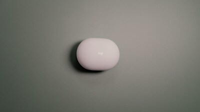 [Image 5] Logitech Spot sensor uses advanced millimetre-wave (mmWave) radar to accurately detect occupancy and release empty rooms to eliminate space waste.