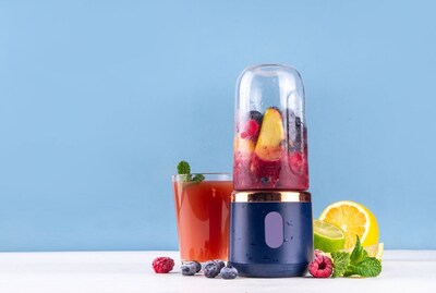 Portable Blender for Fresh Juice Anywhere (Source: Canva)