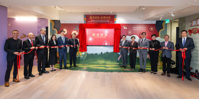 Distinguished guests officiate at the opening of “A Century of Iec Long Firecracker Factory in Radiance – An Exhibition on the Resonant History and Aesthetic Memory of Macao Firecrackers” at Sands Gallery Wednesday. (PRNewsfoto/Sands China Ltd.)