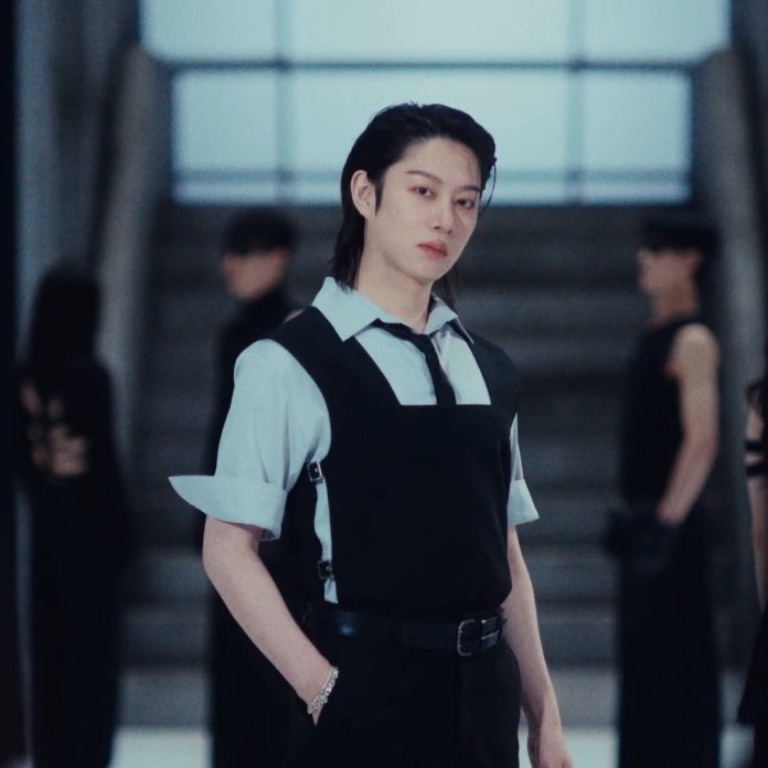 Super Junior's Kim Heechul posing in their latest comeback