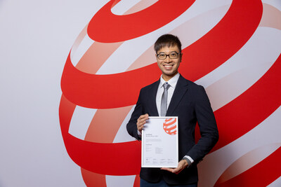 FoodTrack founder Daniel Hu accepts the Red Dot Award in Berlin, Germany