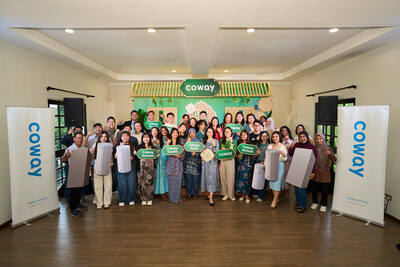 Media gathering at the Coway Rileks & Refresh Zone in conjunction with the launch of Coway’s latest air purifier lineup.