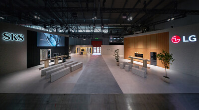 LG Electronics is showcasing built-in kitchen solutions at EuroCucina 2026, featuring its SKS luxury brand lineup and new LG Built-in package, both designed to reflect European consumers’ lifestyles. (PRNewsfoto/LG Electronics, Inc.)