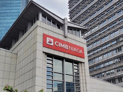 The use of AI at CIMB Niaga enhances service quality and communication with customers.
