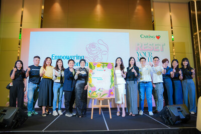 Lim Chee Mun (2nd right from center), Head of Product Marketing of BIG CARING Group launched CARiNG Pharmacy's "Empowering Women, Inspiring Wellness" campaign alongside brand partners to encourage women to prioritise their health.