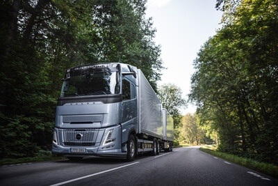 Volvo Trucks is launching the results of a multi-billion SEK investment in technologies that will strengthen its global product offers and competitiveness for years to come: A range of new powertrains to reduce CO2 emissions and accelerate decarbonization.