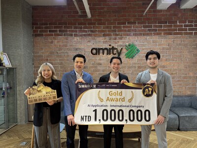 (From Left: Miss Natchaya Temyingyong, Research Engineer, Dr. Krittin Pachtrachai, Senior Research Engineer, Mr. Touchapon Kraisingkorn, Chairman of Amity Research and Application Center (ARAC), and Mr. Wachiravit Modecrua, Director of ARAC)