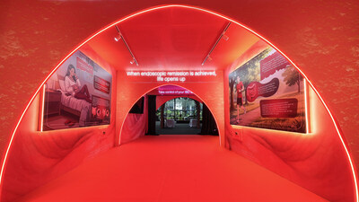‘Gut Tunnel’ experience in Singapore, Asia Square 2. Open to the public from 18–21 May.