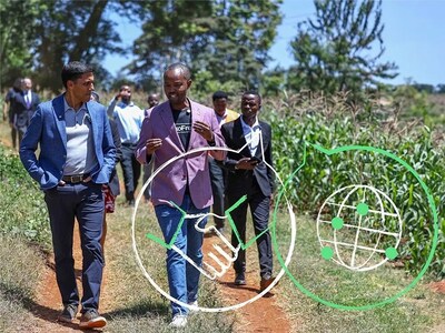 Dr. Rajiv Shah, President of The Rockefeller Foundation, and Denis Karema, Co-Founder and CEO of SokoFresh, visiting a farm outside Nairobi, Kenya, benefiting from solar-powered refrigeration thanks to investments by the Global Energy Alliance for People and Planet in collaboration with CLASP.