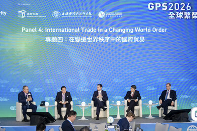 Group photo of “International Trade in a Changing World Order” panel. (PRNewsfoto/Global Prosperity Summit)