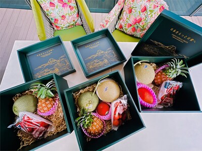 (From left) Three subscription plans are offered. The Omakase Tasting Box is S$98 monthly with three seasonal fruits; S$$999.60 annually), the Omakase Premium Box (S$228 monthly with five kinds of fruits; S$2,325.60 annually), and the Omakase Box (S$188 monthly with four kinds; S$1,917.60 annually). Aside from monthly savings, subscribers will always enjoy the finest fruits, regardless of the season.
