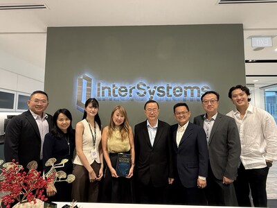Key representatives from InterSystems and 59stVentures following the announcement of their collaboration in Singapore.