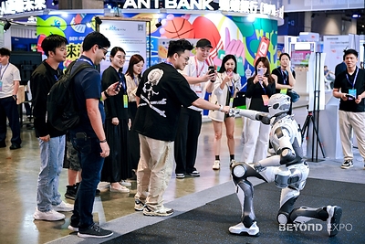 Humanoid greets visitors at BEYOND Expo 2026 Credit: BEYOND Expo