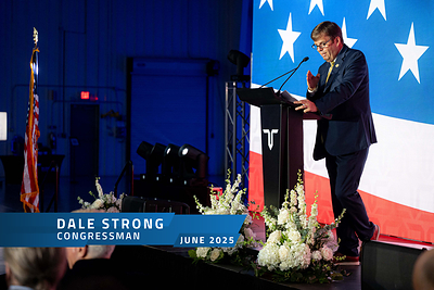 Congressman Dale Strong speaks at the Titomic USA ribbon-cutting ceremony, June 2025.
