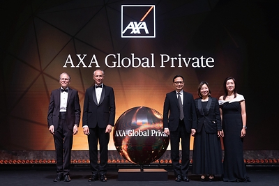 (Photo 1)George Stansfield, Deputy Chief Executive Officer of AXA Group (Left 1), Thomas Buberl, Chief Executive Officer of AXA Group (Left 2), Sally Wan, Chief Executive Officer of AXA Greater China and AXA Global Private (Right 2), and Janet Lee, Deputy Chief Executive Officer of AXA Global Private (Right 1), attended the Launch Gala for AXA Global Private.