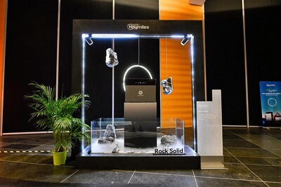 Hoymiles held a launch event for its new HiBattery 4020 X plug-in home battery in Munich (PRNewsfoto/Hoymiles Power Electronics Inc.)