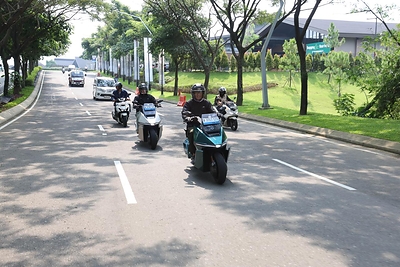 OMO-X became the No.1 electric motorcycle brand in Indonesia by order volume. OMO-X became the No.1 electric motorcycle brand in Indonesia by order volume.