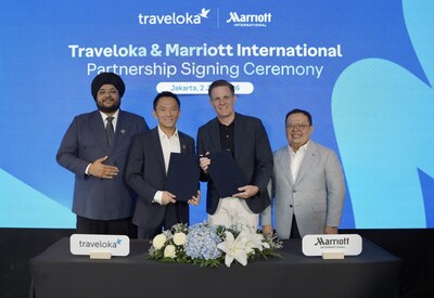 Traveloka, Southeast Asia's leading all-in-one travel tech platform, today announced a signed agreement with Marriott International, the world's leading hospitality group with a portfolio of 10,000 properties across 146 countries and territories. The agreement designates Traveloka as Marriott’s Certified Online Travel Partner, establishing direct connectivity between Marriott’s portfolio inventory and Traveloka’s online distribution platform. [From left to right] Tejveer Singh Bedi, Vice President of Commercial, Traveloka; Yady Guitana, Chief Financial Officer, Traveloka; John Toomey, Chief Commercial Officer, Asia Pacific excluding China, Marriott International; and Christopher Chung, Senior Director of Sales and Distribution, Indonesia & Malaysia, Marriott International.