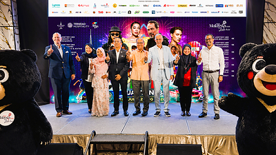 From left: Michael van Ommen (Chief Operating Officer of Trinidad Hospitality), Khalisa Azman (General Manager of Kuantan 188), Puan Nor Zahira Binti Muhammad Azmi (Tourism Pahang General Manager), YBRS. Tuan Mohd Amirul Rizal (Director General of Tourism Malaysia), YH Dato’ Zaliza Bin Zulkipli (Mayor of Kuantan), YH Dato' Sri Naresh Mohan (President & Group CEO of Trinidad Hospitality), Mimi Afzan Afza (Vice President People & Culture of Lynas Malaysia Sdn Bhd) and Mohd Azlan bin Mohd Adnan (Assistant Manager, Corporate Relations & Communications of Genting Malaysia Berhad).