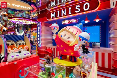 MINISO's YOYO-themed displays