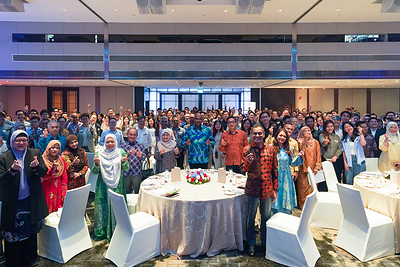 YB Dato' Sri Ramanan Ramakrishnan, Minister of Human Resources with the participants of the Salam Dari Malaysia @ Singapore programme which took place at the Mariott Tang Plaza Hotel, Singapore.
