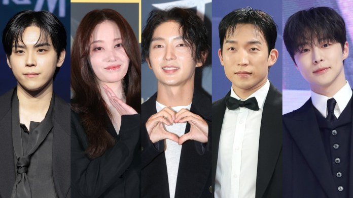 Kim Do-hoon, Jeon Jong-seo, Lee Joon-gi, Lee Sang-yi and Bae In-hyuk posing for the camera, each wearing different formal attire, with a variety of expressions including smiles and gestures.