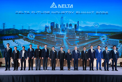 H.E. Mr. Varawut Silpa-archa, Minister of Industry (center), joins senior government representatives, industry leaders and distinguished panelists at the Delta Future Industry Summit 2026. Also pictured are Mrs. Assadaporn Kraipanont, Advisor to the Minister of Industry (seventh from right); Mr. Victor Cheng, Chief Executive Officer of Delta Electronics (Thailand) PCL (seventh from left); Mr. Jackie Chang, President & COO of Delta Electronics (Thailand) PCL (sixth from right); Mr. Jason Yuan, President of Delta Electronics SEA & ANZ (sixth from left); Dr. Ettikan Kandasamy Karuppiah, Technologist and Director for Asia Pacific South at NVIDIA Corporation (fifth from left); and Mr. Anothai Wettayakorn, Managing Director and Technology Leader of IBM Thailand (fifth from right).
