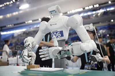 OmniHand performs a precision manipulation task