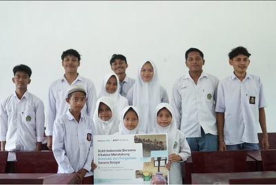 Students at Yayasan Pendidikan Rahman El-Manaf Bubun in Langkat, North Sumatra, return to a renovated learning space made possible through Bybit Indonesia's collaboration with Kitabisa, part of a broader commitment to expanding access to quality education across the region. Students at Yayasan Pendidikan Rahman El-Manaf Bubun in Langkat, North Sumatra, return to a renovated learning space made possible through Bybit Indonesia's collaboration with Kitabisa, part of a broader commitment to expanding access to quality education across the region.