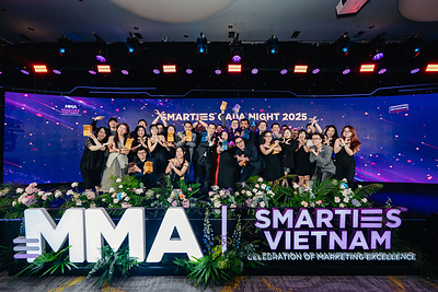 SMARTIES™ Vietnam 2025 winners celebrating their achievements at Awards Gala