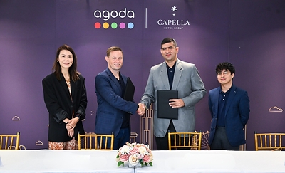 From L-R: Jun Dong, Vice President of Supply, Agoda; Andrew Smith, Senior Vice President of Supply, Agoda; Varun Whig, Vice President, Revenue, Capella Hotel Group; Gep Riego, Revenue and Distributions Manager, Capella Hotel Group