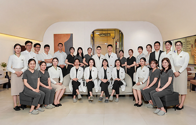 The Greenfield Dental clinical team providing multilingual care to international patients
