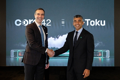 From left to right: Thomas Laboulle, Founder and CEO of Toku Ltd. and Ahmed Labib, Vice President, Partnerships and Ecosystems, Core42 at the signing ceremony in Abu Dhabi, 2 October 2026.