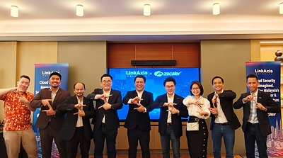From Left: Representatives from LinkAxia Networks Malaysia at the partner launch event, Victor Ching, Haziq Kamal, Baharudin Mamat, Eugene Cheang, Victor Lo; and representatives from Zscaler APAC team Patrick Wee, Amy Lim, Felix Lam and Izuddin Abdul Aziz.