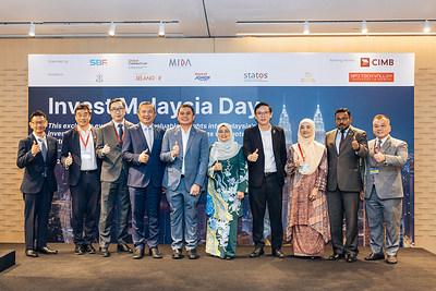 H.E. Datin Paduka Anizan Siti Hajjar Adnin, High Commissioner of Malaysia to Singapore with representatives from CIMB Singapore, the Malaysian Investment Development Authority (MIDA), Singapore Business Federation (SBF), Malaysian state investment agencies and partners at the inaugural Invest Malaysia Day 2026 in Singapore. (Photo credit: CIMB Singapore)
