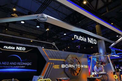 AIネイティブ・フォンのパイオニア (PRNewsfoto/ZTE Corporation)