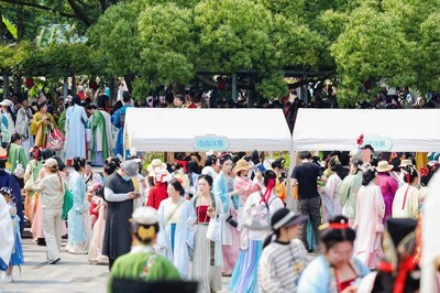 The 2026 Chinese Hanfu Month: Poetic Realm of Song Lyrics was held at the China National Silk Museum (PRNewsfoto/China National Silk Museum)