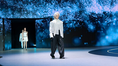 UBTECH Launches UWORLD U1, the World's First Full-Size Mass-Produced Ultra-Bionic Humanoid Robot (PRNewsfoto/UBTECH)