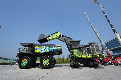Zoomlion’s 300-ton electric-drive hybrid mining truck, the largest model of its kind in the world