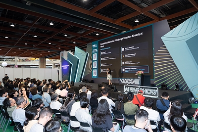 AI WAVE SHOW 2026では、61件を超えるフォーラム、ビジネスマッチングセッション、ネットワーキングイベントが開催され、台湾および海外の講演者や業界関係者が、AIエージェント、LLM、エッジAIの最新動向や応用について議論しました。
