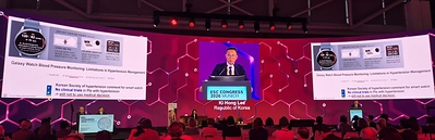8月29日に開催されたESC 2026のデジタルヘルスセッションで、全南大学校病院循環器内科のイ・ギホン教授が、心房細動（AF）患者を対象としたリング型血圧計「CART」の臨床研究結果を発表している。