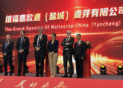 Inauguration in the presence of the local Chinese authorities: Julien Roy, Regional Director for Strategy and Development, Asia-Pacific, Malteurop; Guillaume Mothe, Managing Director of VIVESCIA Group; Christoph Büren, President of VIVESCIA Group; Isis Jaraud-Darnault, French Consul General in Shanghai; Olivier Hautin, Managing Director of VIVESCIA Ingredients’ Malting Business; Zhenglong Yang, Managing Director of Malteurop China. Photo credit : Malteurop