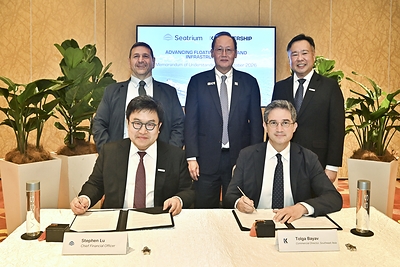 Karpowership and Seatrium mark the announcement of the Memorandum of Understanding (MoU) to Jointly Develop Floating Power Solutions and Digital Infrastructure. From left to right – Orhan Remzi Karadeniz, CEO of Karpowership, Mr. Stephen Lu, Chief Financial Officer, Seatrium, Dr. Tan See Leng, Singapore’s Minister for Energy, Trade and Industry (Energy and Industry), Mr. Tolga Bayav, Commercial Director, Southeast Asia, Karpowership, Chris Ong, CEO of Seatrium. Photo Credit: Seatrium