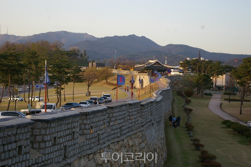 수원화성 장룡문 Ⓒ 투어코리아