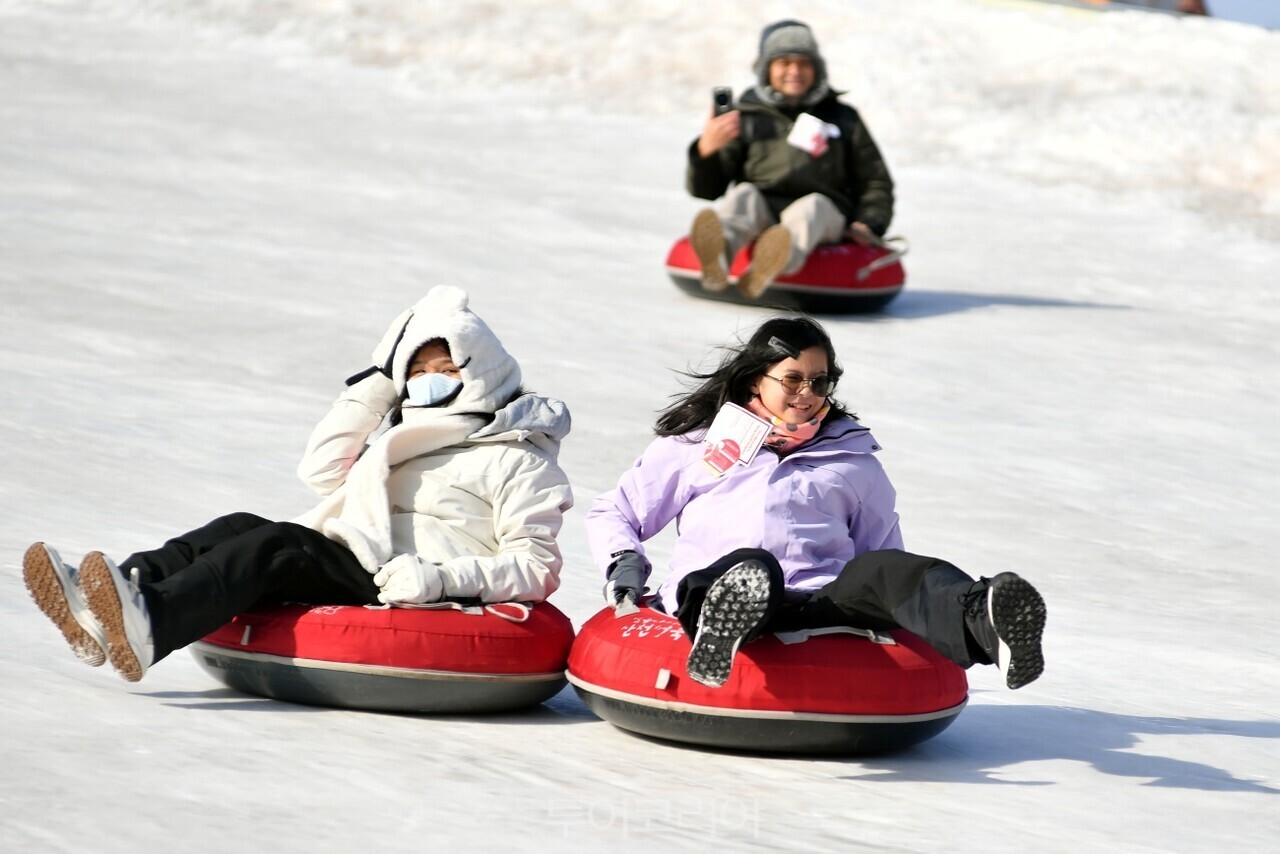 화천산천어축제 눈썰매장/사진-화천군