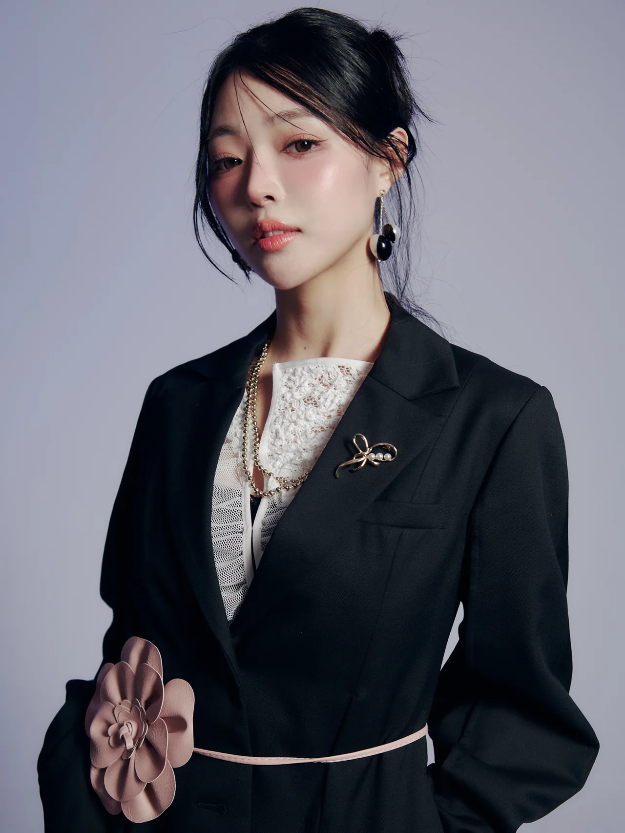 
                /사진=헤니, 새 화보서 깊어진 무드…글로벌 도약 시동
            