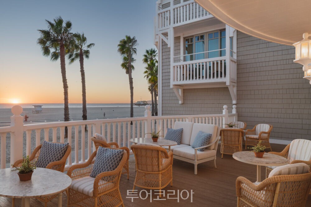 ©셔터스 온 더 비치