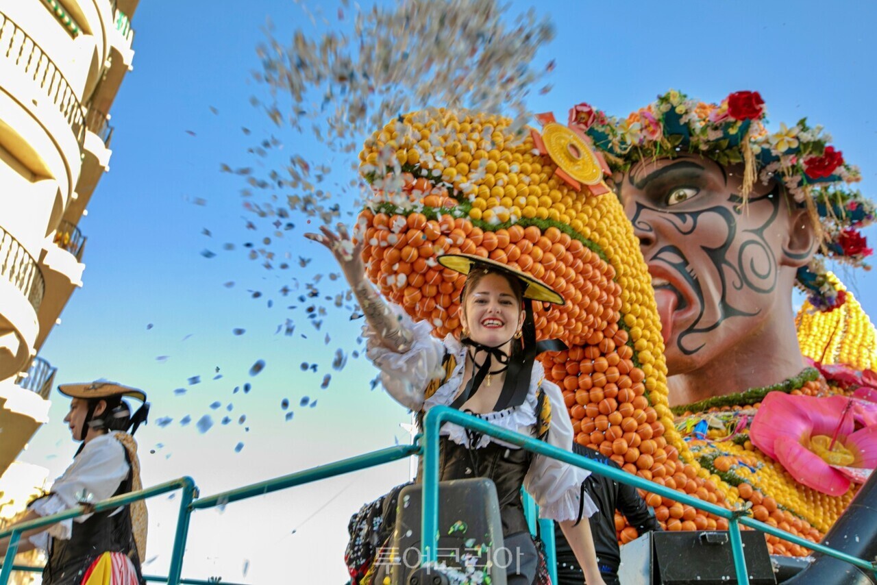 망통 레몬 축제 ©Ville de Menton/사진-프랑스관광청