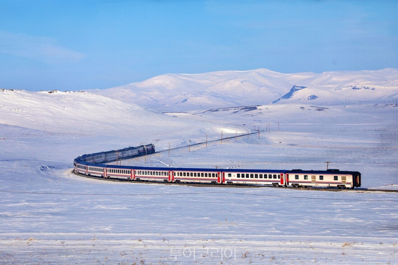 아나톨리아 설원을 가로지르는 ‘투어리스틱 이스턴 익스프레스/사진-튀르키예 문화관광부