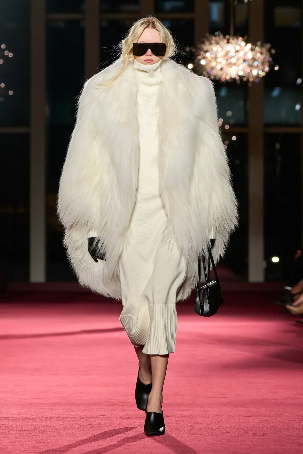 /사진=마이클 코어스, 45주년 기념 '2026 F/W 컬렉션' 공개